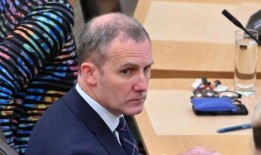 迈克尔·马西森被敦促辞去卫生部长一职，“为了苏格兰国民保健服务的利益”