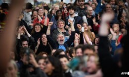 法国选民给左翼带来了胜利，给勒庞和悬浮议会带来了打击