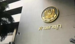 面条灾难：水上摩托艇在湄南河倾覆了三片叶子