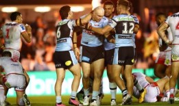 在艰难的NRL运行之前，鲨鱼试图扭转叙事