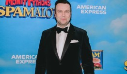 百老汇明星分享他们的感恩之情