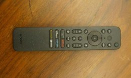 索尼Bravia 7评论：一个可靠的选择，只要你不介意跟随电视的领导